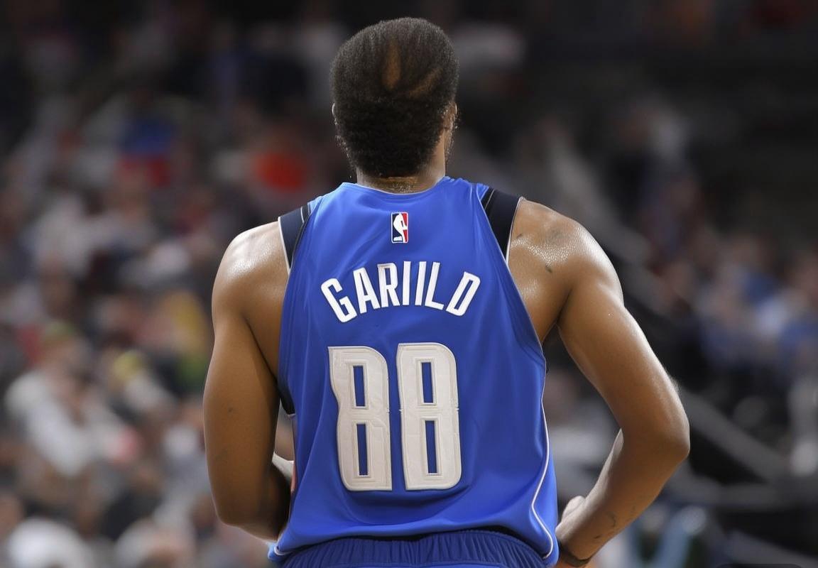 欧文与库里运动战升级？丹尼尔·加福德或成达拉斯独行侠交易筹码引金州勇士争夺